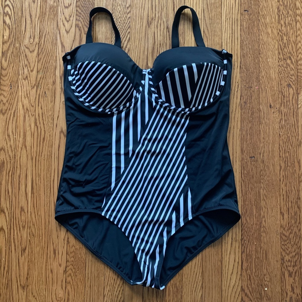 Swimsuits For All Plus Size Underwire Bathing Suit